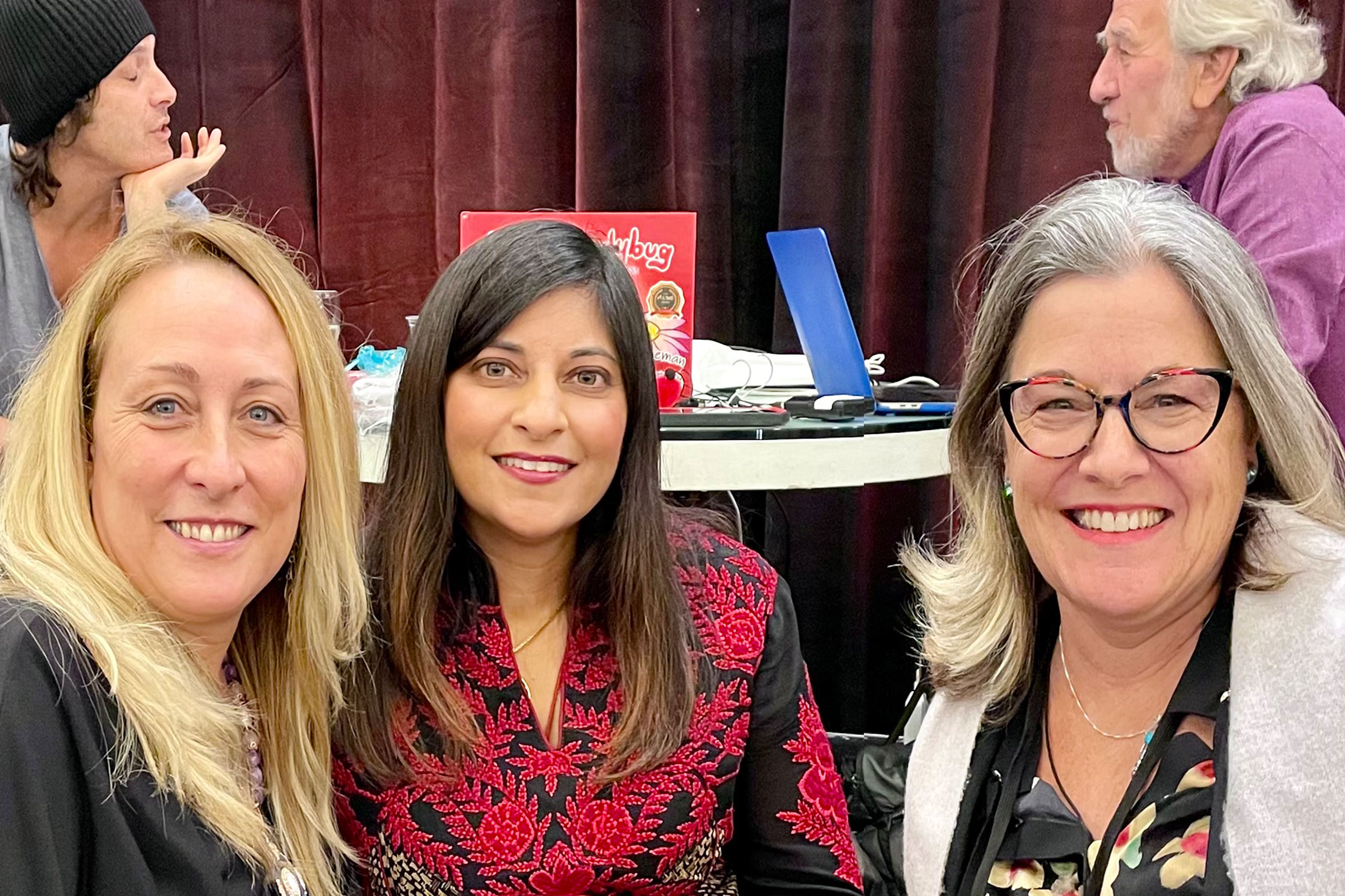 Nancy Marcoux, B. Éd., M.A., ICF – Dr Shamani Jain, PhD – Dr Bruce Lipton, PhD